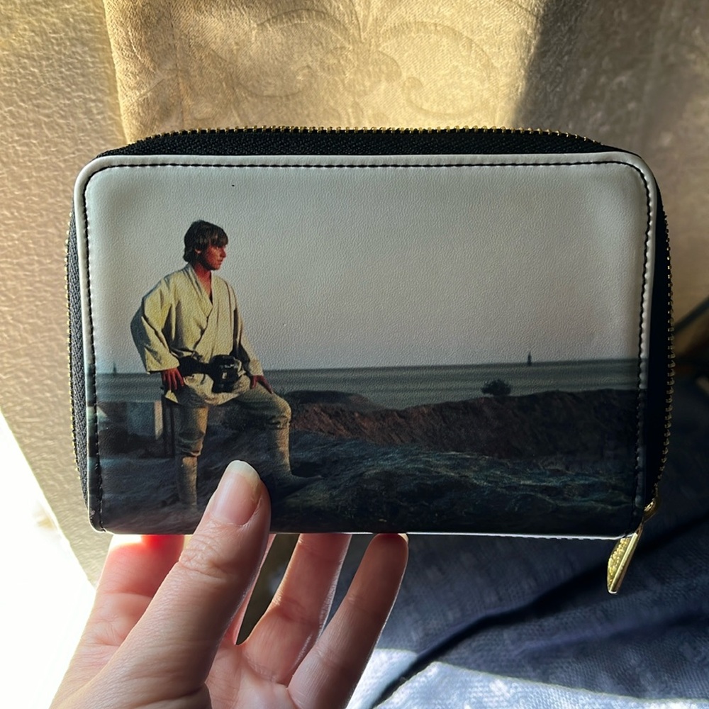 Loungefly Star Wars Luke/Leia Wallet